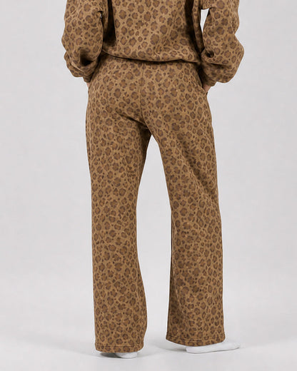 Minimalist Straight-Leg Stretch Sweatpants